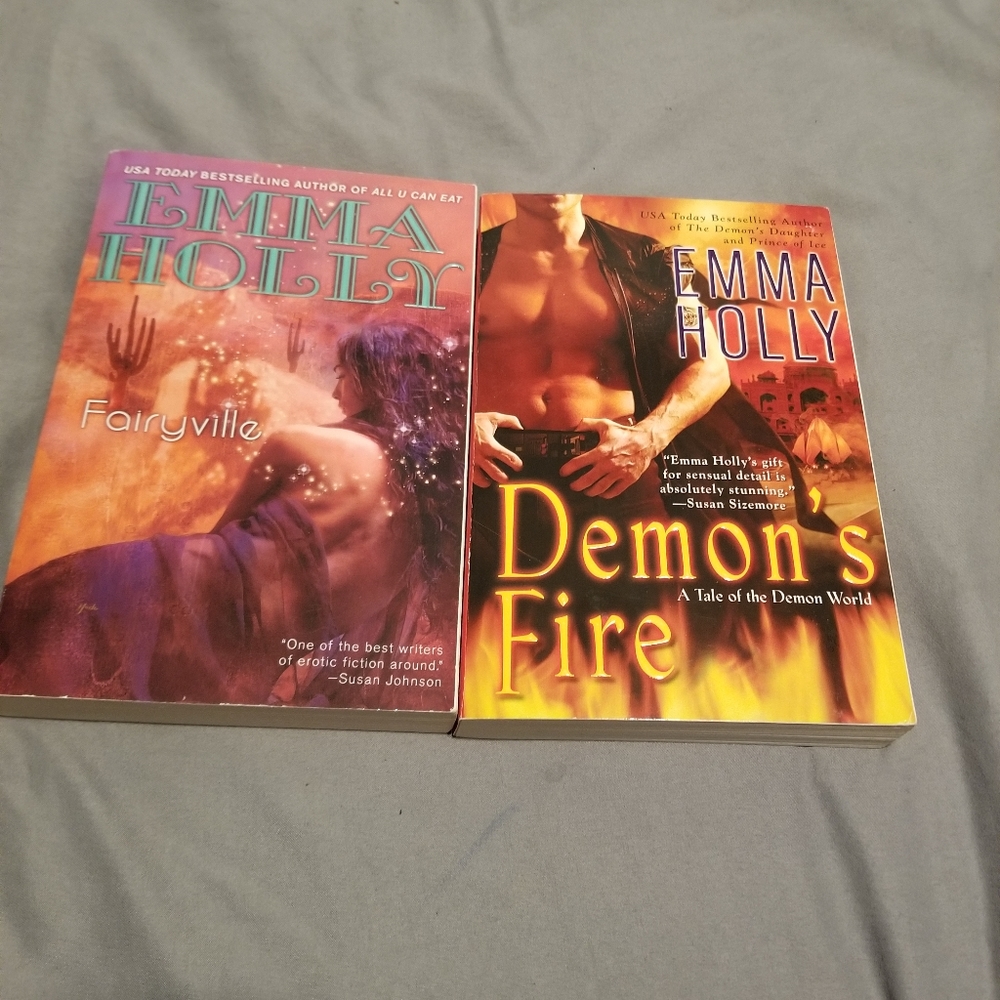 💥Final Markdown💥Set of 2 Emma Holly Books